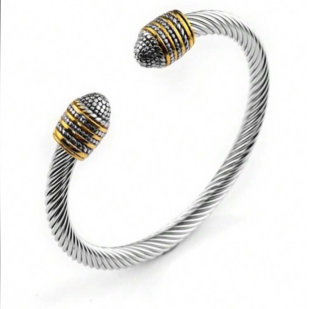 Elegant Stainless Steel Cuff Bangle Bracelet - Picture 3 of 6